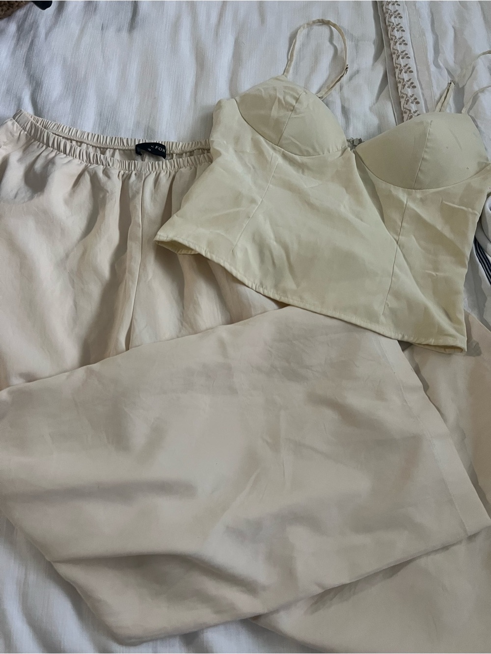 Women’s Cream High-Waist Wide-Leg Pants
